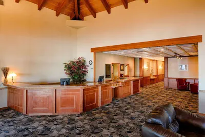 Photo 2 - Red Lion Hotel & Conference Center Ellensburg