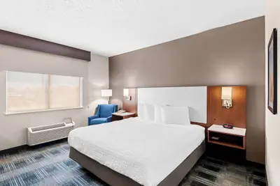 Photo 2 - Best Western Ottumwa Inn & Suites