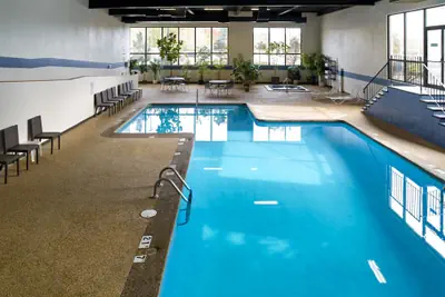 Photo 2 - Clarion Hotel Portland Airport ME