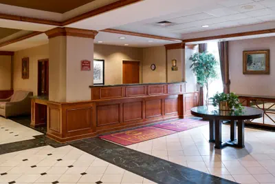 Photo 4 - Clarion Hotel Portland Airport ME