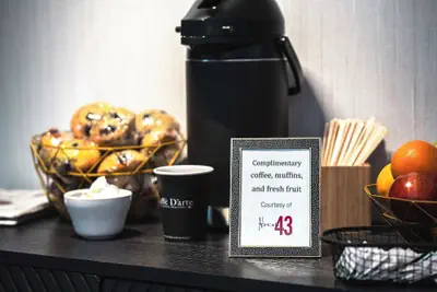 Photo 4 - Hotel 43