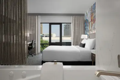 Photo 2 - Hotel 43