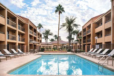 Photo 2 - Courtyard by Marriott Las Vegas Convention Center