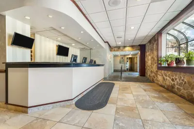 Photo 5 - Ramada by Wyndham State College Hotel & Conference Center
