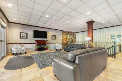 Photo 4 - Ramada by Wyndham State College Hotel & Conference Center