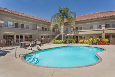 Photo 2 - Baymont by Wyndham Modesto Salida