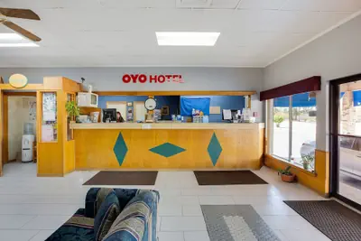 Photo 3 - OYO Hotel Tyler Lindale