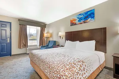 Photo 5 - Best Western Royal Inn