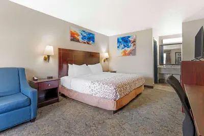 Photo 4 - Best Western Royal Inn