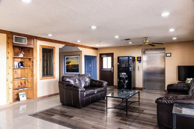 Photo 4 - Boerne Inn and Suites