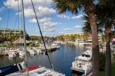 Photo 2 - Holiday Inn Key Largo by IHG