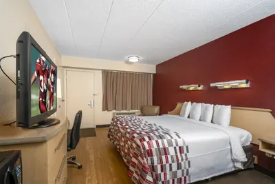 Photo 4 - Red Roof Inn Mystic - New London