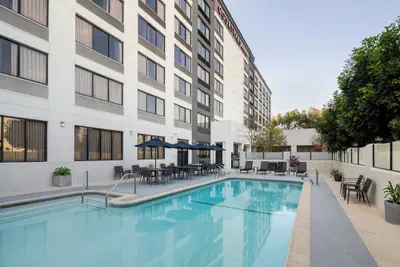 Photo 2 - Courtyard by Marriott Cypress Anaheim/Orange County