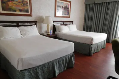 Photo 4 - University Square Hotel