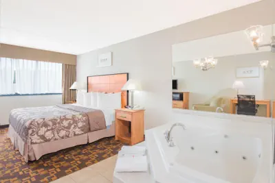 Photo 4 - Days Inn by Wyndham Gettysburg