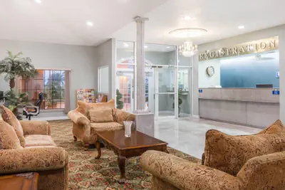 Photo 4 - Days Inn by Wyndham Portland/Corpus Christi
