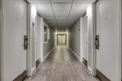 Photo 3 - Gardentree Hotels Memphis East near I 40