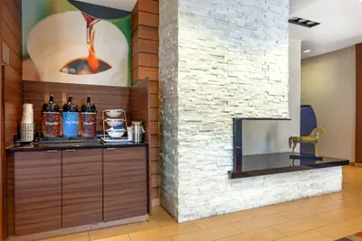 Photo 5 - Comfort Inn & Suites Green Bay Stadium Area