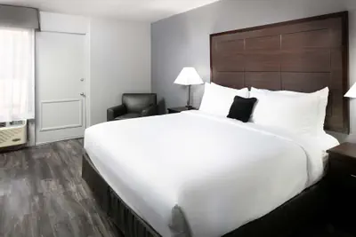 Photo 5 - Red Lion Inn & Suites Tucson Downtown