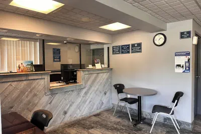 Photo 4 - Travelodge by Wyndham Clarksville