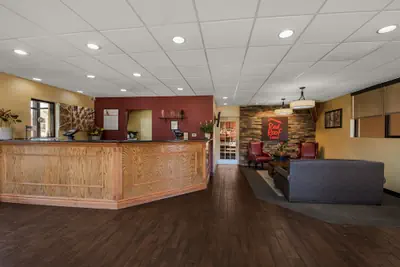 Photo 3 - Red Roof Inn & Suites Newark - University