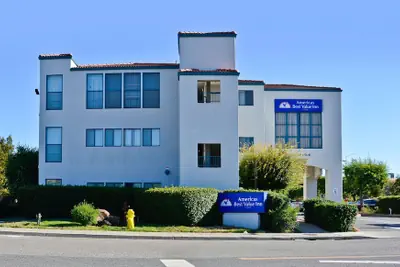 Photo 2 - Americas Best Value Inn Novato Marin Sonoma