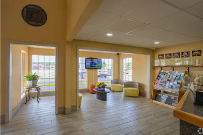 Photo 4 - Days Inn by Wyndham Pauls Valley