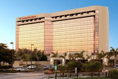 Photo 2 - DoubleTree by Hilton Hotel Miami Airport & Convention Center