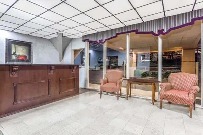 Photo 3 - Howard Johnson by Wyndham Athens