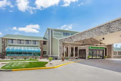 Photo 2 - Wyndham Garden Fort Wayne