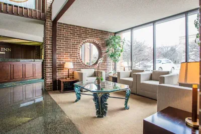 Photo 3 - Quality Inn Schaumburg - Chicago near the Mall