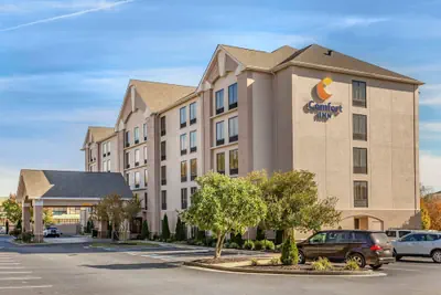 Photo 2 - Comfort Inn Greensboro - Kernersville