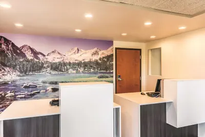 Photo 3 - La Quinta Inn & Suites by Wyndham Colorado Springs North
