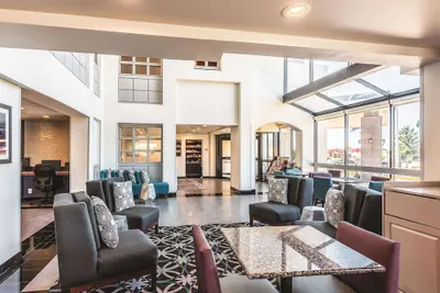 Photo 5 - La Quinta Inn & Suites by Wyndham Colorado Springs North