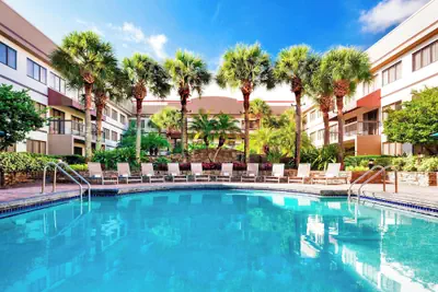 Photo 2 - Sheraton Suites Orlando Airport