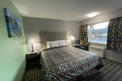 Photo 4 - Travel Inn