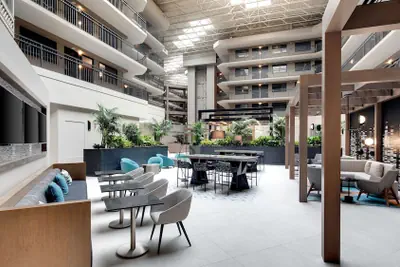 Photo 4 - Embassy Suites by Hilton San Rafael at Marin Center