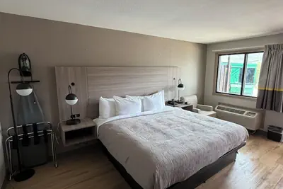 Photo 5 - Quality Inn