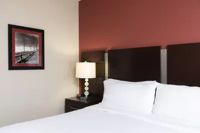 Photo 4 - Holiday Inn Express Hotel & Suites New Philadelphia by IHG
