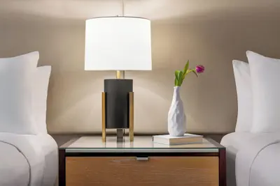 Photo 4 - Crowne Plaza Edison by IHG