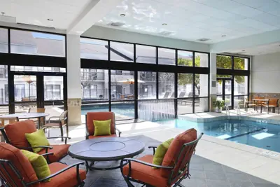 Photo 2 - Courtyard by Marriott Dallas Arlington/Entertainment Dist