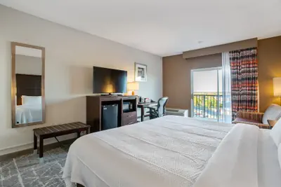 Photo 3 - Orangewood Inn & Suites Kansas City Airport