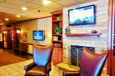 Photo 3 - Holiday Inn Alexandria by IHG
