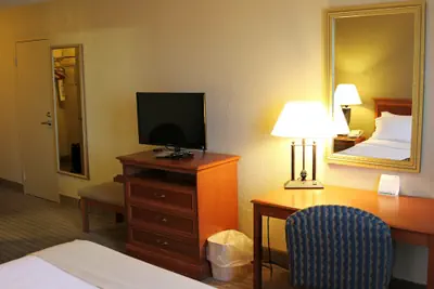 Photo 5 - Holiday Inn Alexandria by IHG
