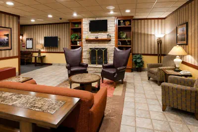 Photo 4 - Alexandria Hotel & Conference Center