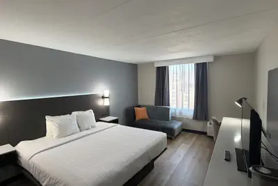Photo 4 - SureStay by Best Western Charlotte Matthews