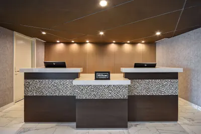 Photo 5 - DoubleTree by Hilton St. Louis Airport