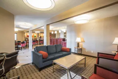 Photo 2 - Quality Inn & Suites Boonville - Columbia