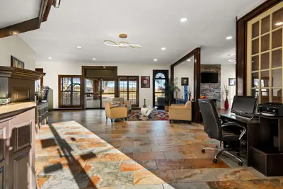 Photo 3 - Suburban Studios Kansas City Airport North