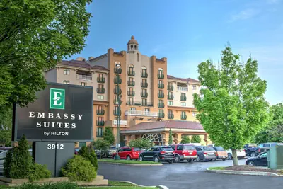 Photo 2 - Embassy Suites by Hilton Indianapolis North